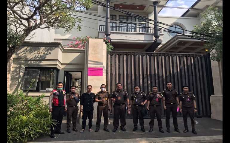Kejaksaan  RI Sita Aset  Benny Tjokosaputro, Kasus PT Asuransi Jiwa Seraya dan PT Asabri