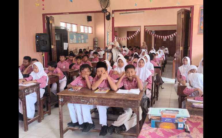 Cegah Kekerasan Pada Anak, Polsek Cepiring Berikan Sosialisasikan Kekerasan dan Perundungan ke Siswa SD