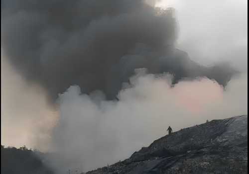 Kebakaran Melanda TPA Jatibarang Semarang