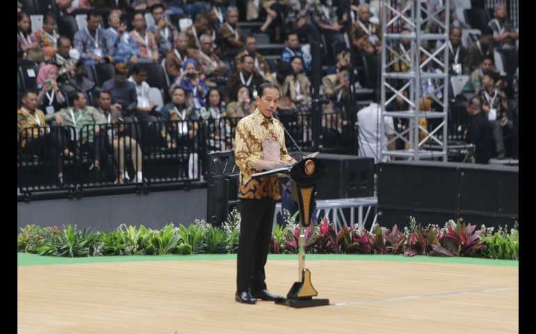 Di Hadapan Presiden, PLN Paparkan Konsep Transisi Energi Menuju COP28 Pada Acara Puncak Festival LIKE 2023