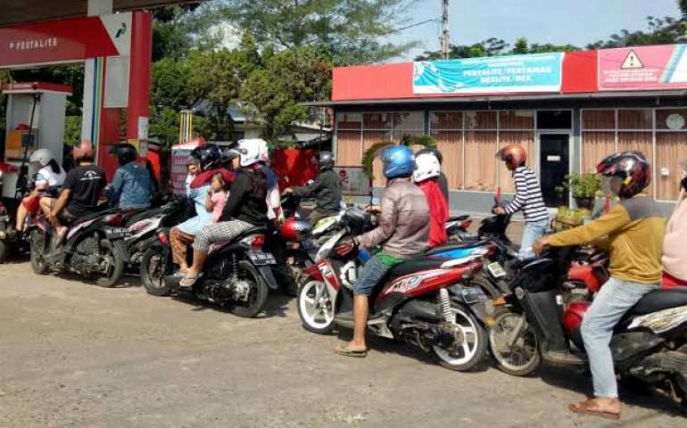 10 Strategi Pintar untuk Terhindar dari Antrian Panjang di SPBU