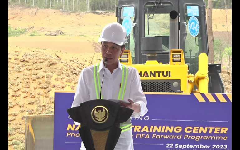 Presiden Jokowi Resmikan Pusat Pelatihan Sepak Bola Nasional di IKN