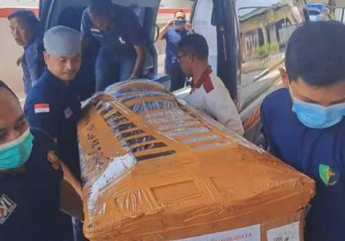 Tinggalkan Tangis Mendalam, Kepergian Brigpol Setyo Herlambang Hebohkan Keluarga di Weleri Kendal