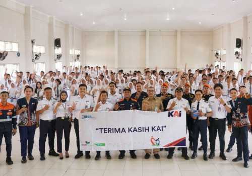 KAI Daop 4 Hadirkan Program KAI Mengajar di SMK Negeri 7 Semarang