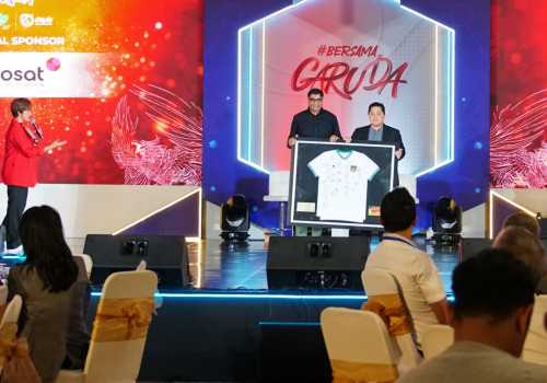 Tandatangani Kerja Sama dengan PSSI, Indosat Ooredoo Hutchison Siap Dukung Perkembangan Sepakbola Tanah Air