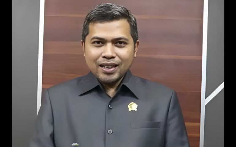 Berikan Pelatihan Digital Marketing, Waket DRPD Jateng Ferry Wawan Cahyono Apresiasi Pemkab Kebumen Entaskan Kemiskinan Ekstrem
