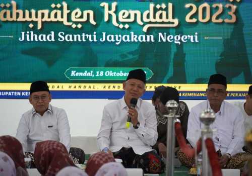 Hari Santri Nasional ke-9, KH Abdul Ghofar Rozin : Santri Harus Siap Menghadapi Era Globalisasi