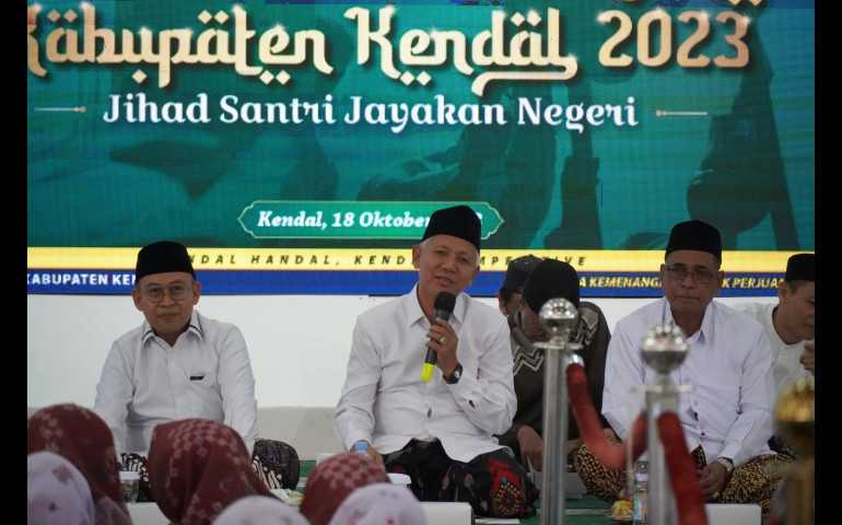 Hari Santri Nasional ke-9, KH Abdul Ghofar Rozin : Santri Harus Siap Menghadapi Era Globalisasi