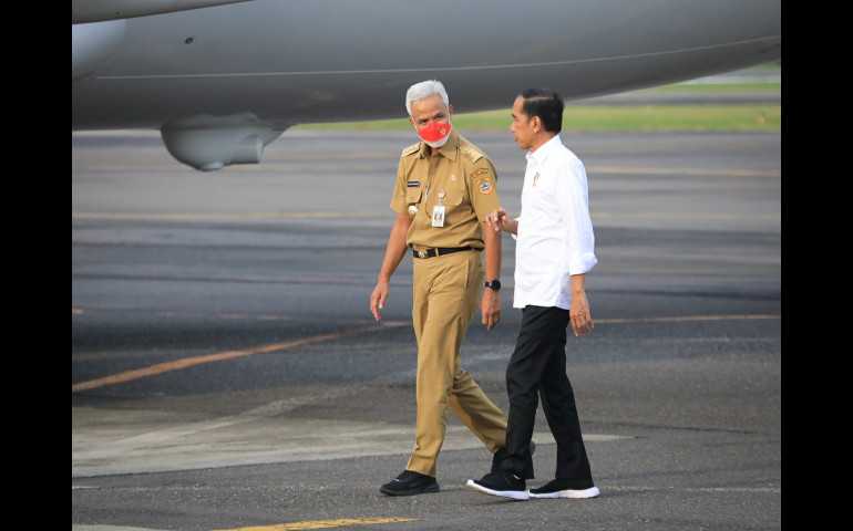 Jokowi Sebut Banyak Negara Berebut Menjadi Investor, Groundbreaking Pabrik Wavin di KITB