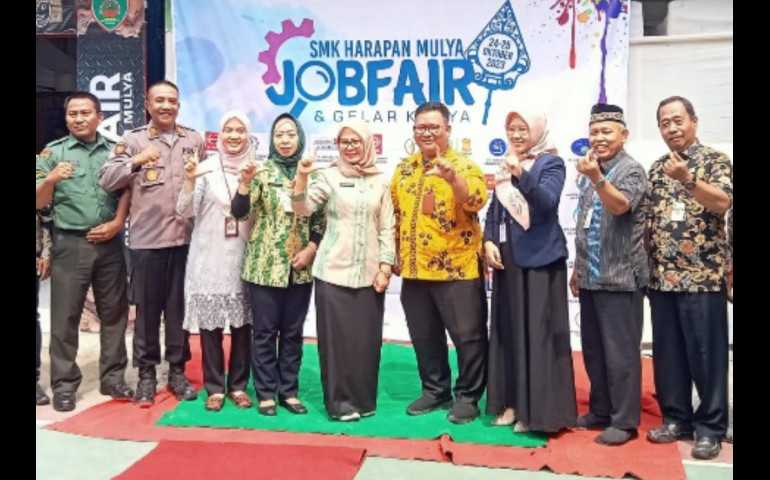 Sebanyak 1400 Peserta Ikuti Job Fair di SMK Harapan Mulya Kendal