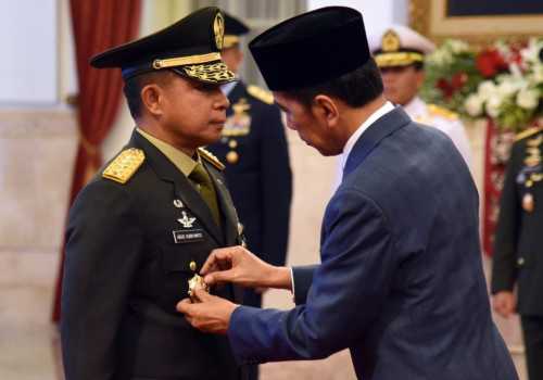 Presiden Jokowi Lantik Jenderal Agus Subiyanto Jadi KSAD TNI