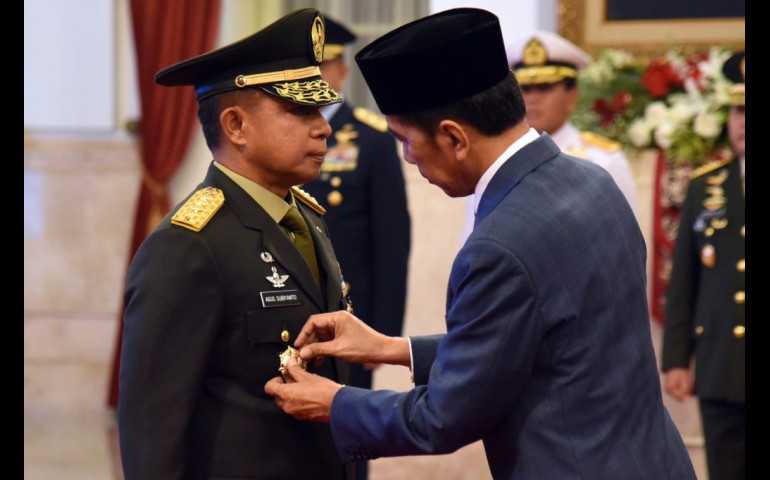 Presiden Jokowi Lantik Jenderal Agus Subiyanto Jadi KSAD TNI