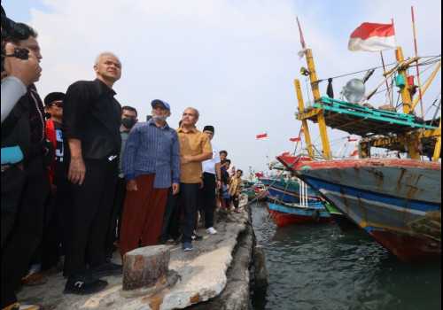 Bahagianya Nelayan Lampung Disambangi Ganjar