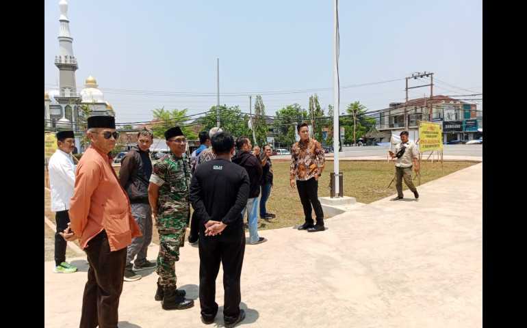 Pembangunan RTH Alun-alun Kaliwungu Kendal, Bupati Dico sebut Masih Ada Beberapa yang Belum Sempurna