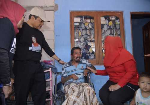 Warga Mijen Ini Terharu Dikunjungi Walikota Semarang dan Dapat Bantuan Jumat Berkah