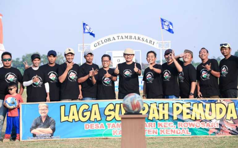 Peringati Hari Sumpah Pemuda, Pemdes Tambaksari Kendal Gelar Pertandingan Sepakbola dan Lomba Layang-layang
