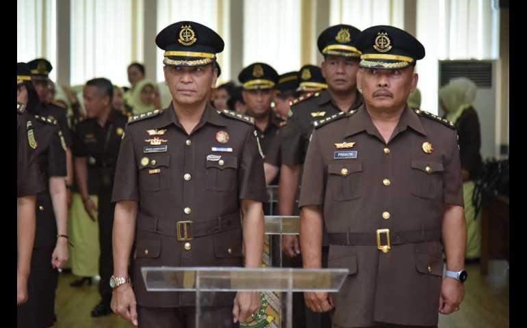 10 Pejabat Eselon III di Kejaksaan Jawa Tengah Dilantik oleh Kajati I Made Suarnawan
