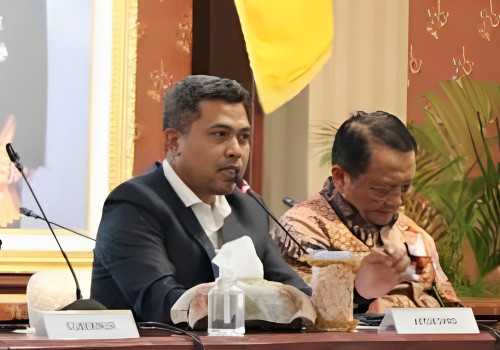 Jangan Abaikan Dampak Buruknya ! Ferry Wawan Cahyono Ingatkan Masyarakat Bahaya Pembakaran Sampah