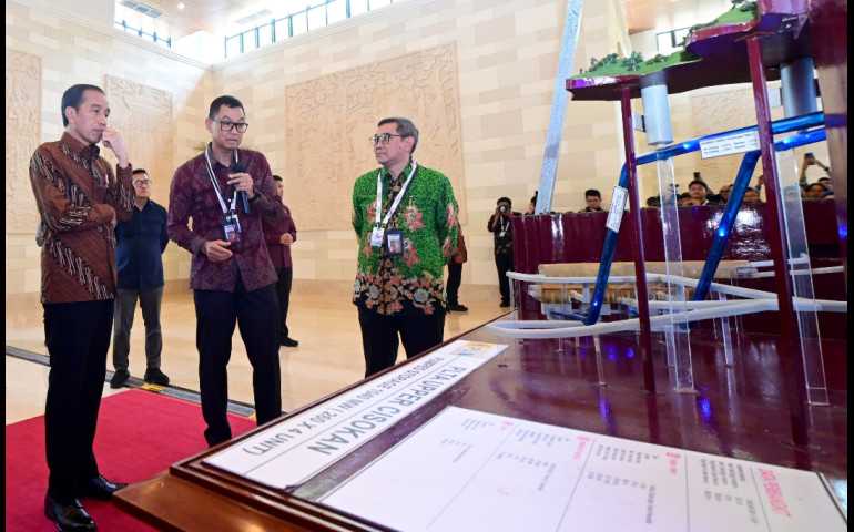 Di Hadapan Presiden Joko Widodo, Dirut PLN Paparkan Pengembangan Hydropower di Tanah Air