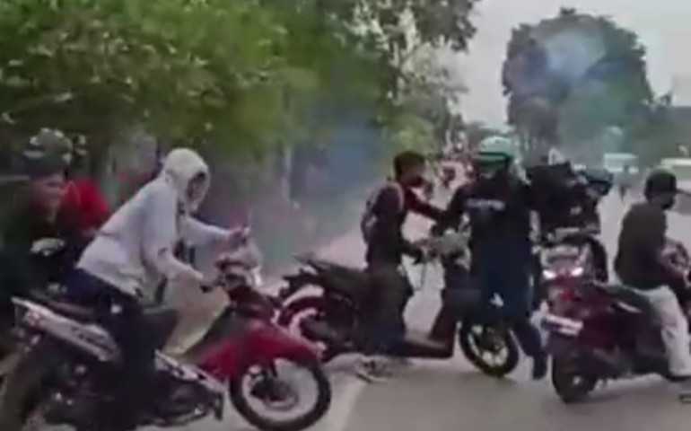 Heboh Video Beredar Aksi Tawuran Pelajar di Kendal