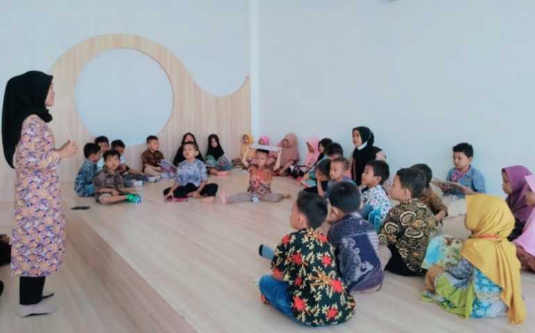 Setelah Diresmikan, Perpusda Kendal Kini Ramai Dikunjungi Pelajar