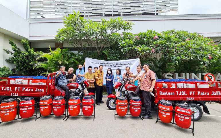 Bersama Pemerintah Kota Semarang, Patra Jasa Menggandeng Warga Laksanakan Kampanye Kebersihan di Kelurahan Wonotingal