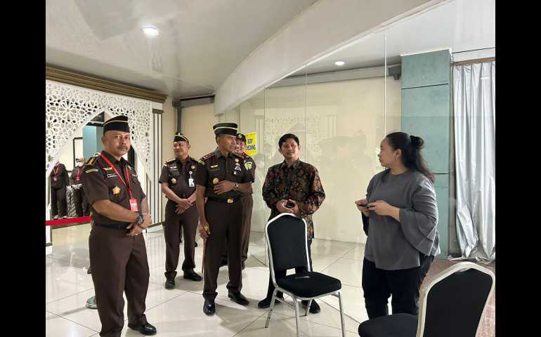Tinjau SKD CPNS Kejaksaan RI, Kajati Jateng Made Suarnawan Motivasi Peserta Agar Percaya Diri