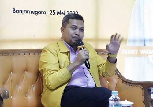 Tingkatkan Perekonomian, Ferry Wawan Cahyono Ajak Masyarakat Manfaatkan Produk Lokal