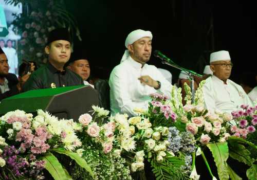 Ribuan Masyarakat Hadiri Kendal Bersholawat yang di Gelar Pemerintah Kabupaten Kendal
