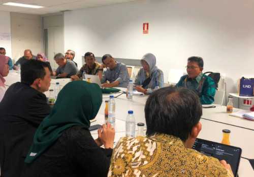 UNNES dan 6 Perguruan Tinggi Indonesia Ikuti Kegiatan Training di University of Granada Spanyol