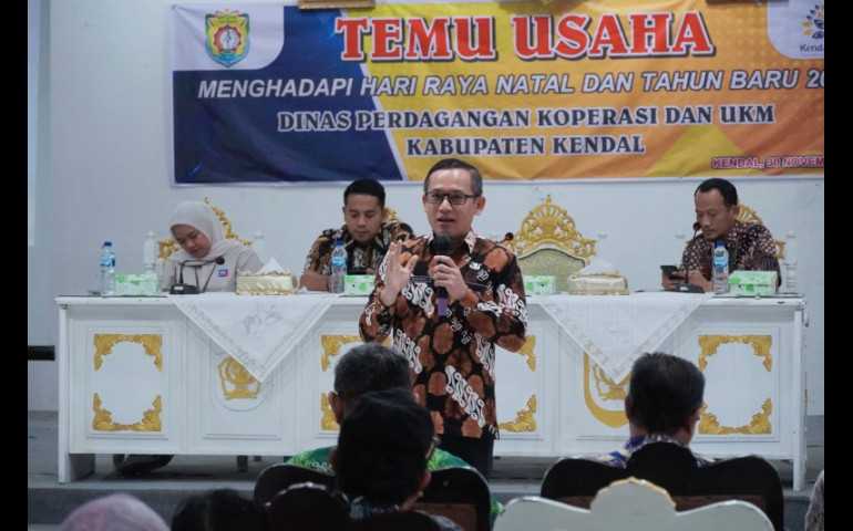Menjelang Natal dan Tahun Baru, Disdagkop Menggelar Temu Pengusaha
