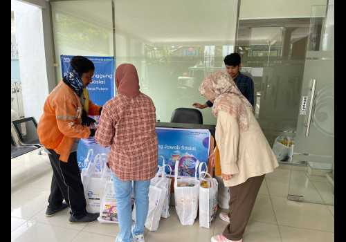 PT Jasaraharja Putera Meriahkan Ulang Tahun ke-30 dengan Berikan Santunan Sosial kepada Pengemudi Ojek Online