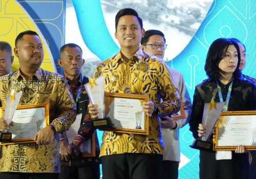 Kabupaten Kendal Terima Penghargaan Terbaik Dari Kemenperin Kategori Pemanfaatan Kawasan Peruntukan Industri