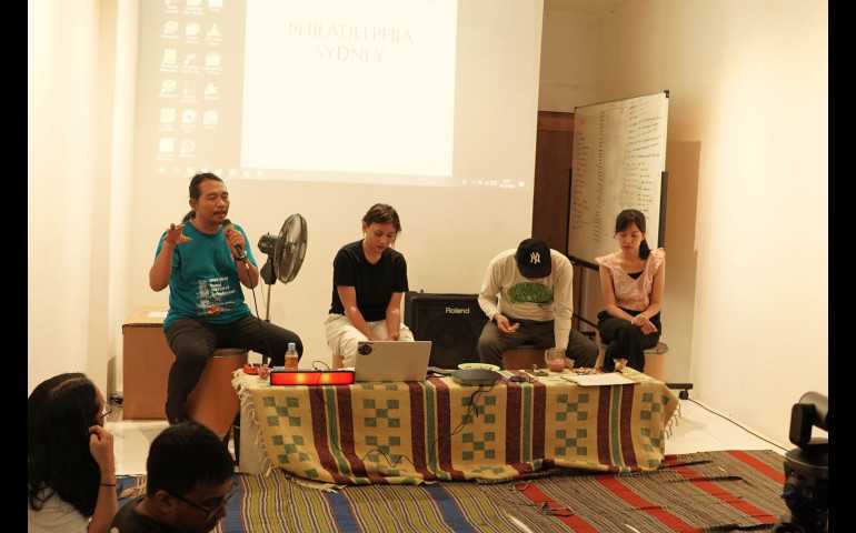 Kolektif Hysteria Bagikan Pengalaman Residensi dan Lecture di Buah Tangan ke-30 Kolektif Hysteria