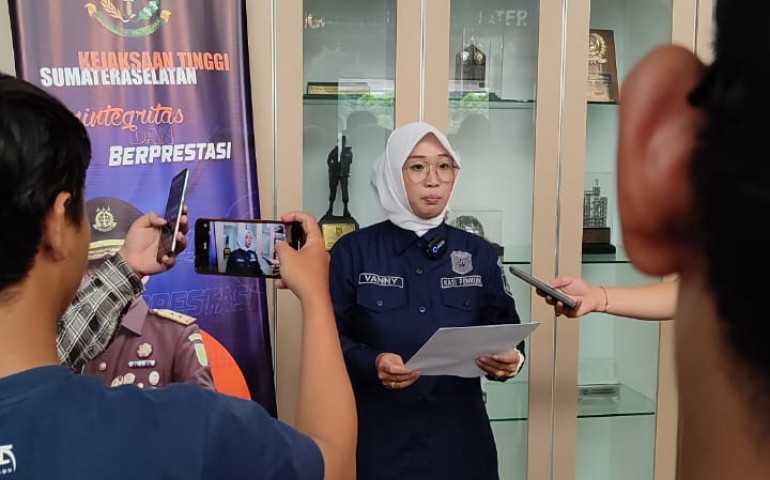 Tersangka Korupsi Dana Nasabah Bank Plat Merah Ditangkap oleh Tim Penyidik Kejati Sumsel