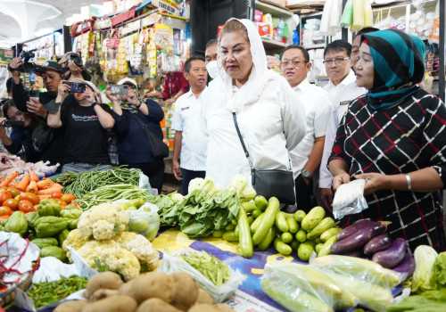 Mbak Ita Pastikan Stok dan Harga Bahan Pokok Selama Nataru Aman