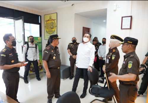 Kunjungan ke Batam, Jaksa Agung Burhanuddin Minta Antisipasi Kejahatan Lintas Negara