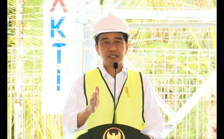 Presiden Jokowi Perintahkan Kapolri dan Panglima Kawal Proyek BTS 4G di Papua
