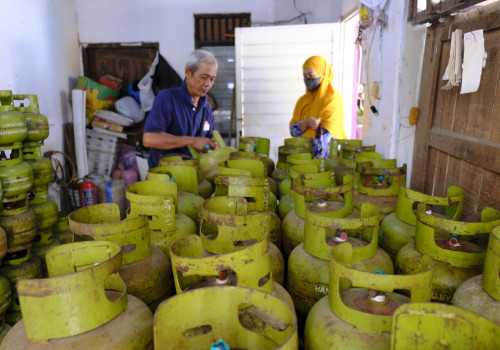 Pemprov Jateng Dukung Langkah Pertamina : Beli LPG 3 Kg Bawa KTP dan KK