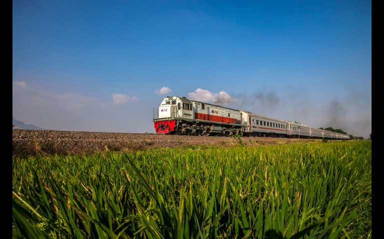 Tidak Ada Imbas  Kecelakaan Kereta Api Commuterline Bandung Raya di Daop 4 Semarang