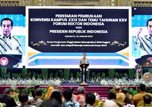 Presiden Jokowi Buka Konvensi dan Temu Tahunan Forum Rektor Indonesia di Surabaya