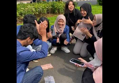 Berikan Edukasi Mengenai Batik Semarang, Mahasiswa Ilmu Komunikasi Udinus Adakan Kampanye “INI BATIKKU”