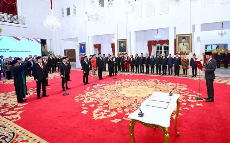 Presiden Joko Widodo Resmi Melantik Anggota Komisi Pengawas Persaingan Usaha