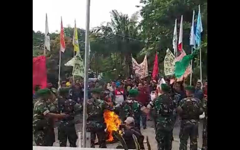 Kodim Kendal Menggelar Simulasi Pengmanan Pemilu 2024 di Kantor KPU