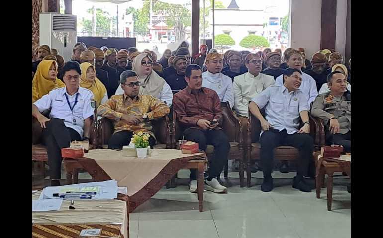 Ferry Wawan Cahyono Hadiri Pengukuhan Reksa Praja Indonesia Kabupaten Kebumen di Pendopo Rumah Dinas Bupati