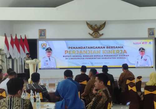 Pemerintah Kabupaten Kendal Lakukan Penandatanganan Perjanjian Kinerja