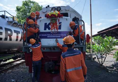 25 Tahun KA Kaligung, KAI bersama Komunitas RF Tegal Selenggarakan Hias KA dan Pameran Foto