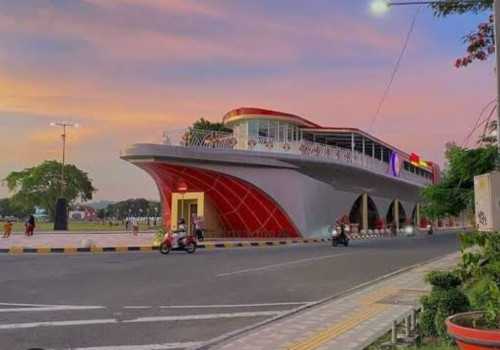 Perpaduan Romantis dan Magis, Wisata Kapal Mendoan Kebumen Saat Senja