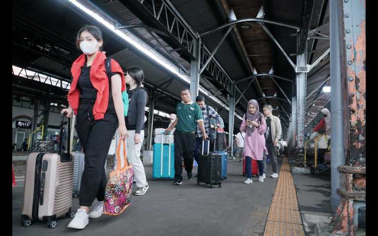 KAI Daop 4 Layani 222 Ribu Pelanggan KA Selama Long Weekend Libur Isra Miraj dan Cuti Bersama Imlek