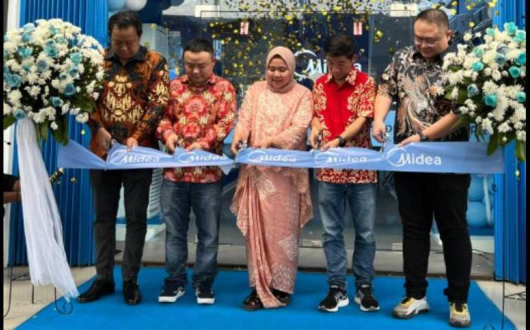 Midea Resmikan Midea Pro Shop Ketiga di Karawang